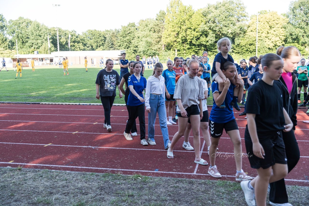 Bild 74 - Loewinnen Cup